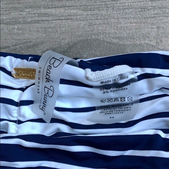 BEACH BUNNY NAVY SKIMPY REVERSIBLE BOTTOM - Picture 6 of 9